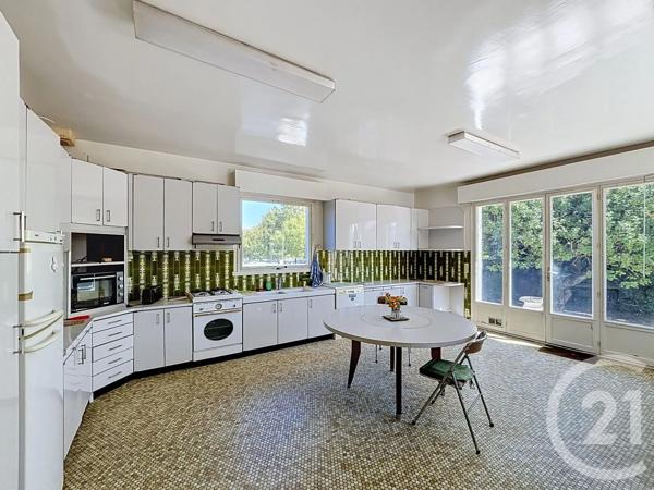 Maison à vendre  8 pièces - 262 m 2   RAMBOUILLET  - 78