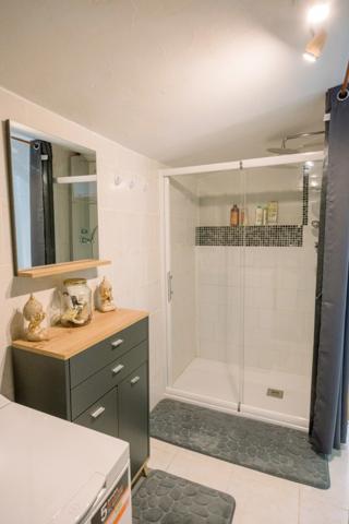 Maison à vendre 6 pièces CABRIERES (30)