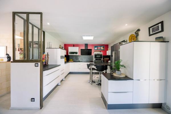 Maison à vendre 6 pièces CABRIERES (30)