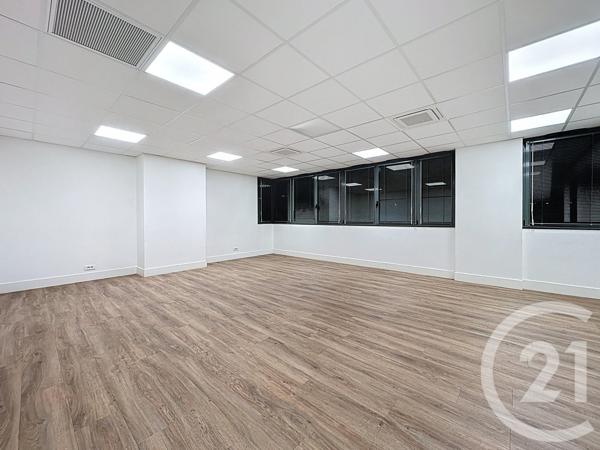 à vendre  810 m2 CESSON SEVIGNE - 35