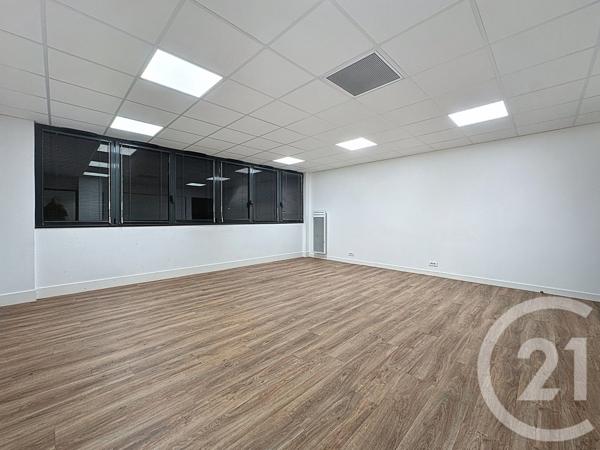 à vendre  810 m2 CESSON SEVIGNE - 35