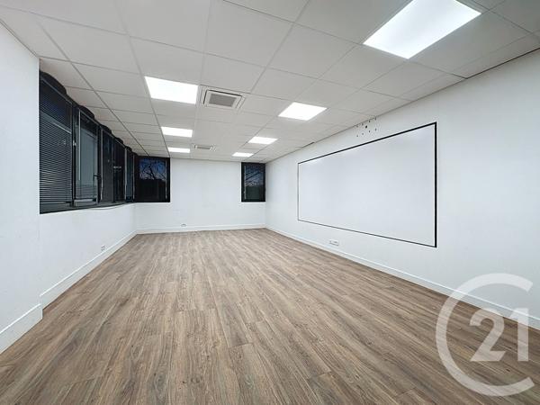 à vendre  810 m2 CESSON SEVIGNE - 35