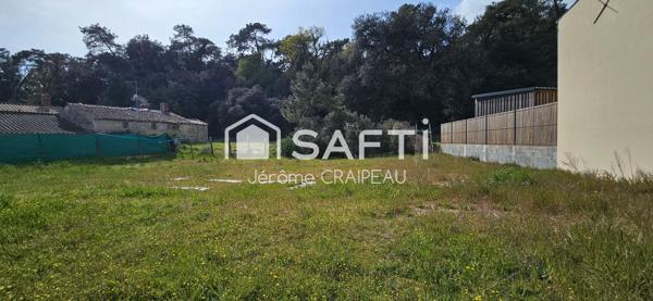Emplacement privilégié pour cette parcelle constructible de 555 m2.