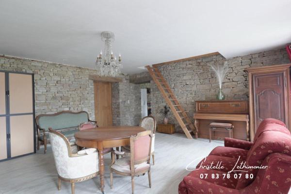 35890 LAILLÉ - Longère + Grange - 6 Pièces  - 169 m2