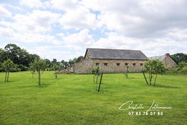 35890 LAILLÉ - Longère + Grange - 6 Pièces  - 169 m2