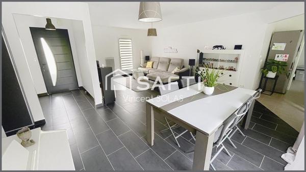 Maison de Plain-pied de 113m² sur 600 m² - 4 Ch - Garage - Jardin - au Calme