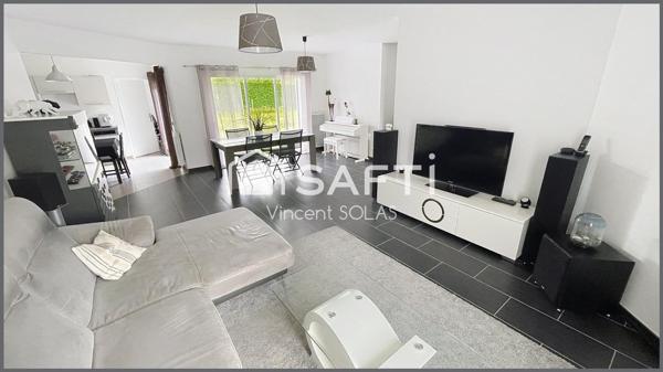 Maison de Plain-pied de 113m² sur 600 m² - 4 Ch - Garage - Jardin - au Calme