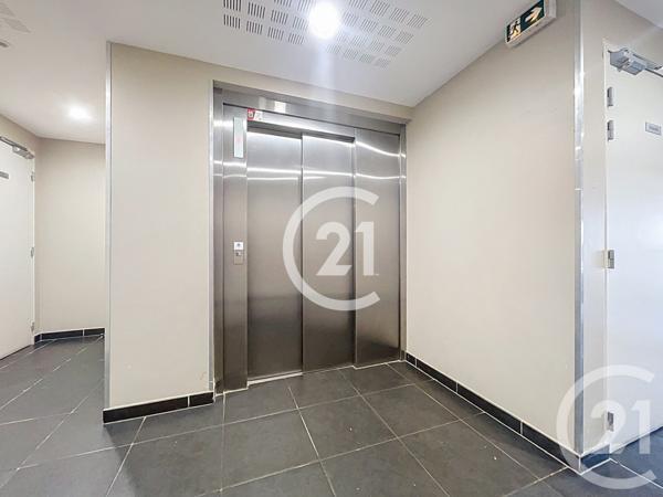 Appartement T3 à vendre  3 pièces - 64 m2 LE PETIT QUEVILLY - 76