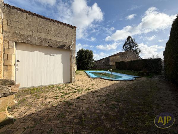 Vente maison Pons : 295 600 € - AJP Immobilier Pons