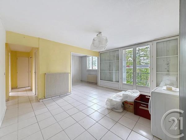 Appartement F4 à vendre  4 pièces - 72 m 2   BRETIGNY SUR ORGE  - 91