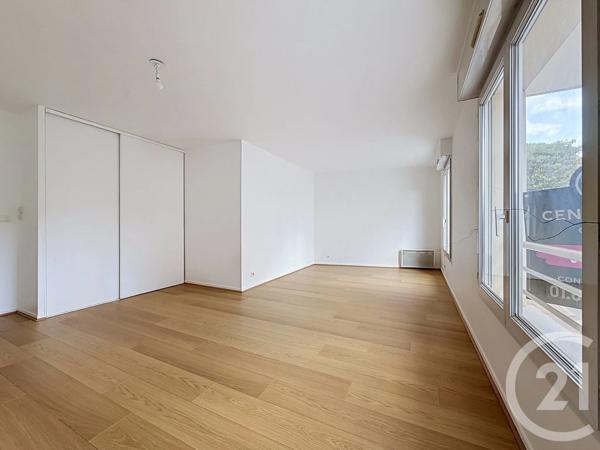 Appartement F4 à vendre  4 pièces - 72 m 2   BRETIGNY SUR ORGE  - 91