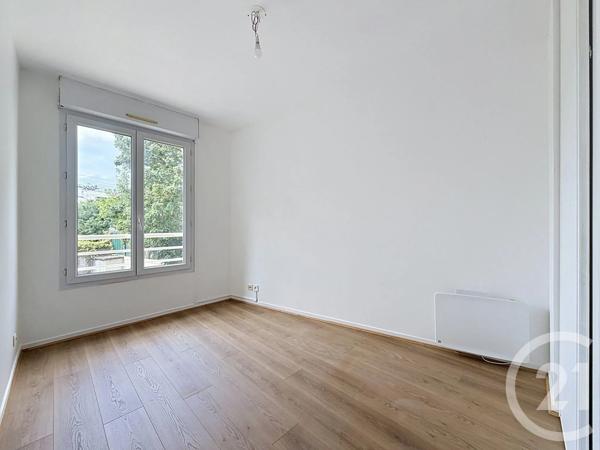 Appartement F4 à vendre  4 pièces - 72 m 2   BRETIGNY SUR ORGE  - 91