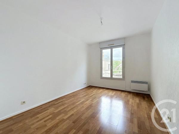 Appartement F4 à vendre  4 pièces - 72 m 2   BRETIGNY SUR ORGE  - 91