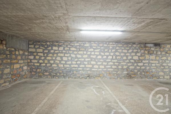Parking à vendre  14 m 2   EVRY  - 91
