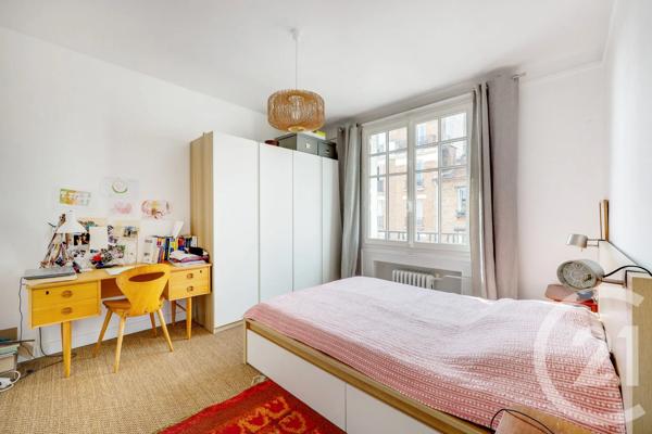 Appartement F3 à vendre  3 pièces - 71 m 2   MONTROUGE  - 92