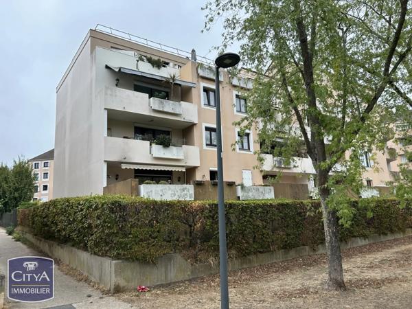 Appartement à vendre 4 pièces 81m² Évry-Courcouronnes (91000)