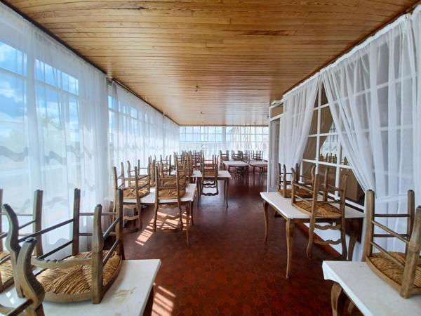 Maison à LA FERTE-MACE, 61600 - 20 pièces 550m²