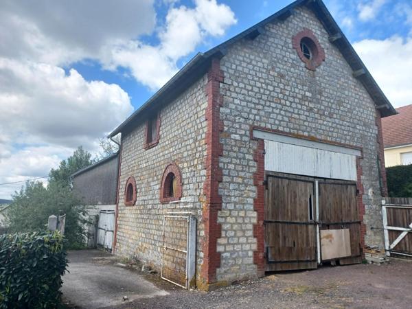 Maison à LA FERTE-MACE, 61600 - 20 pièces 550m²