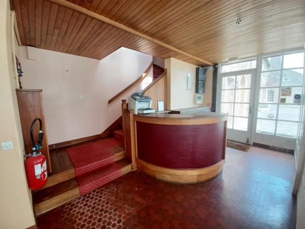 Maison à LA FERTE-MACE, 61600 - 20 pièces 550m²