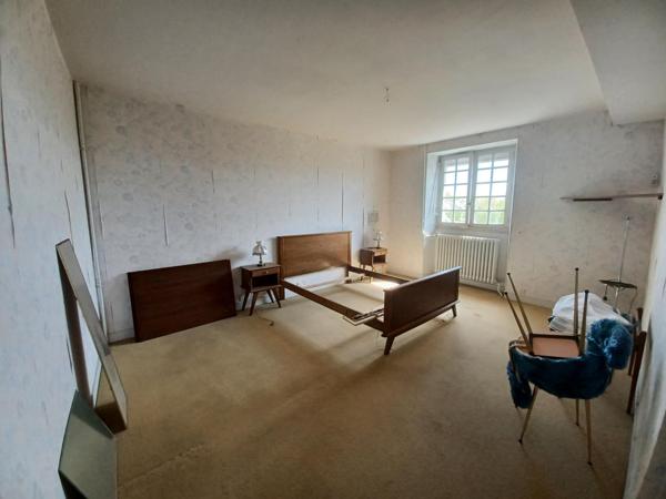 Maison à LA FERTE-MACE, 61600 - 20 pièces 550m²