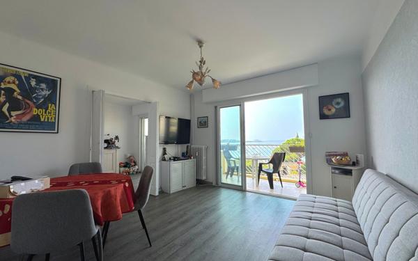 Appartement à vendre    3 pièces • 56,80 m2 Bandol