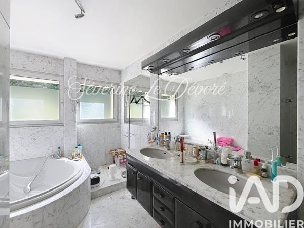 Maison à vendre 8 pièces 209 m² Montlignon