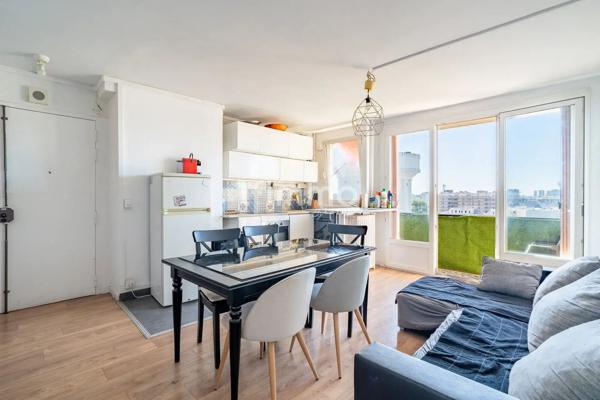 Montreuil - Appartement 4P 3CH- 62m2- Balcon- Cave et Parking