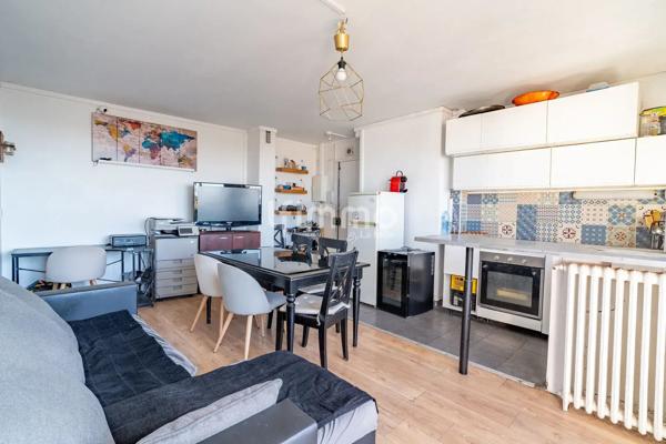 Montreuil - Appartement 4P 3CH- 62m2- Balcon- Cave et Parking