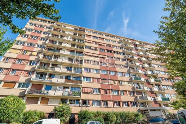 Montreuil - Appartement 4P 3CH- 62m2- Balcon- Cave et Parking