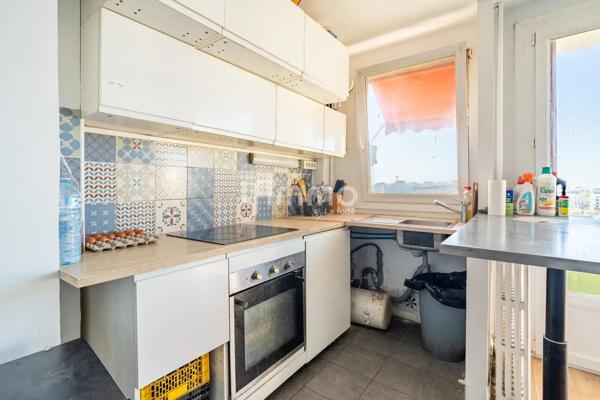 Montreuil - Appartement 4P 3CH- 62m2- Balcon- Cave et Parking