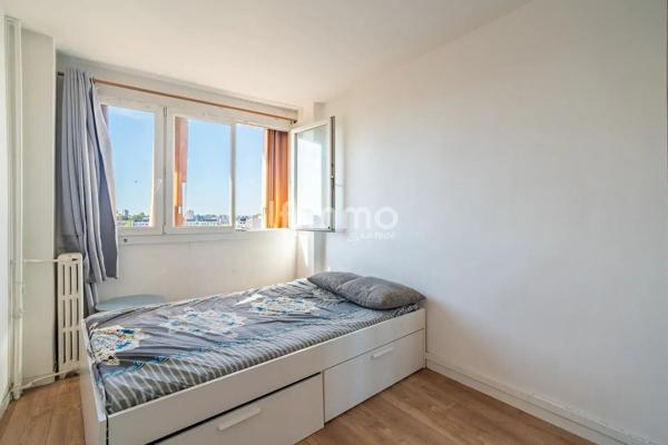 Montreuil - Appartement 4P 3CH- 62m2- Balcon- Cave et Parking