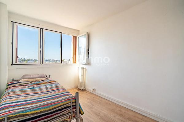 Montreuil - Appartement 4P 3CH- 62m2- Balcon- Cave et Parking