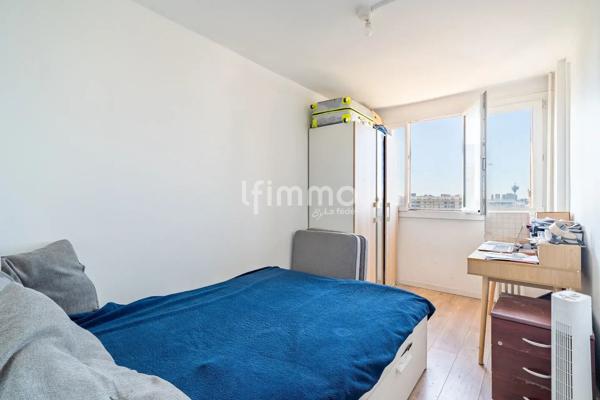 Montreuil - Appartement 4P 3CH- 62m2- Balcon- Cave et Parking