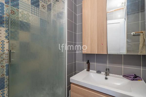 Montreuil - Appartement 4P 3CH- 62m2- Balcon- Cave et Parking