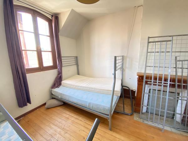 maison habitation 200 m2 + entrepôt professionnel de 800 m2