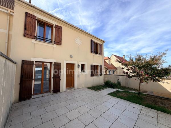 Maison BBC datant de 2012 avec 3 chambres