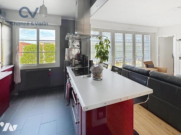LISIEUX Centre Appartement traversant et lumineux de 77m² 