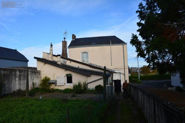 Maison à vendre à Château-Gontier-sur-Mayenne en Mayenne (53200), ref : 53039-403