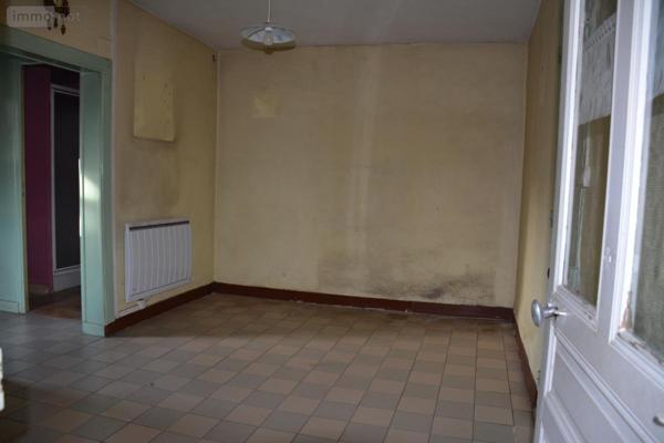 Maison à vendre à Château-Gontier-sur-Mayenne en Mayenne (53200), ref : 53039-403