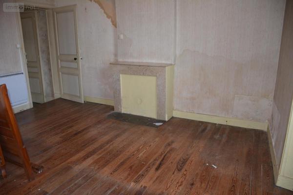 Maison à vendre à Château-Gontier-sur-Mayenne en Mayenne (53200), ref : 53039-403