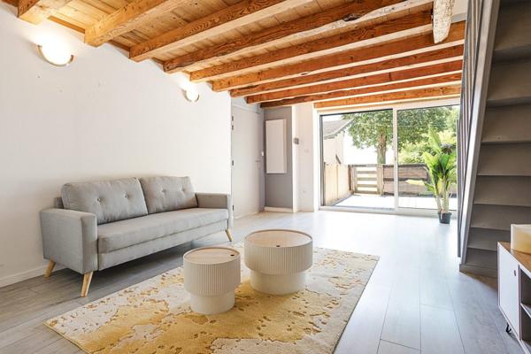 PRINGY - VUE LAC - T3 DUPLEX DE 87 m² AVEC TERRASSE 15 m² - CA