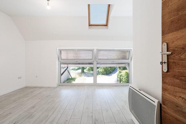 PRINGY - VUE LAC - T3 DUPLEX DE 87 m² AVEC TERRASSE 15 m² - CA