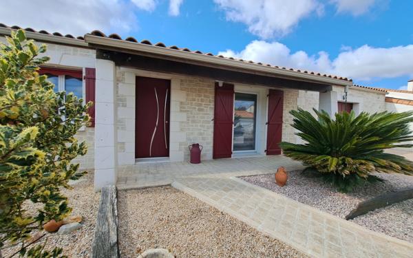 Maison à vendre    4 pièces •  Dompierre-sur-Mer