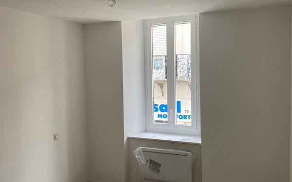 Immeuble à vendre    3 pièces • 107,84 m2 Montfort-en-Chalosse