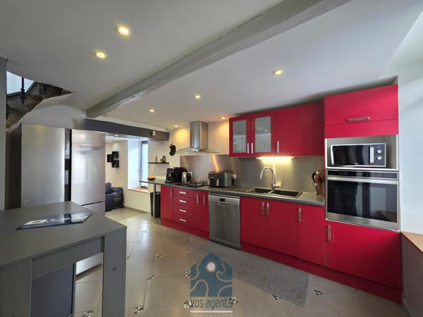 Maison 5 pièce(s) 3 chambre(s) 200 m²