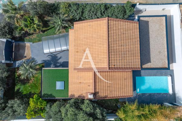 PÉROLS - VILLA D'ÉXCEPTION - 7 PIÈCES - 167 M2 - TERRAIN 615 M2