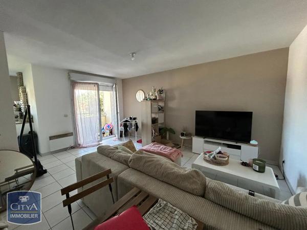 Appartement à louer 2 pièces 47.72m² Tarbes (65000)