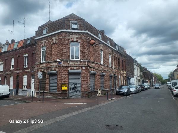 Immeuble à rénover 200 mètres carrés