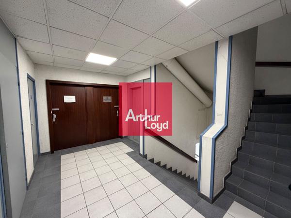 BUREAUX A LOUER MEYLAN - 180 m²