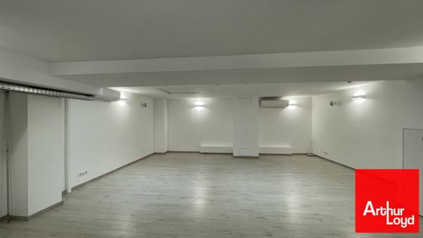 Bureaux à louer à Montpellier Gambetta avec accès ERP5 et piscine